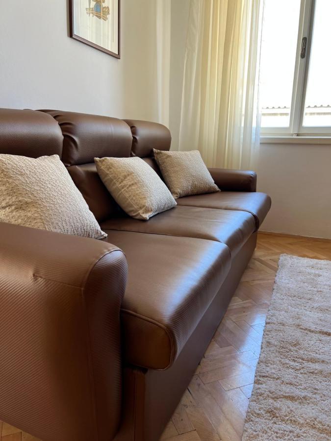 Apartment Ana, Free Garage Parking 시베니크 외부 사진